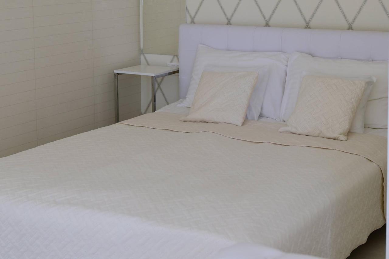 Cloe Apartman Szeged Bagian luar foto